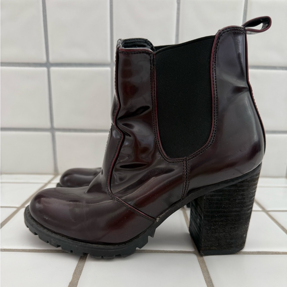 90s Madden Girl Anarchy Burgundy Ankle Boots